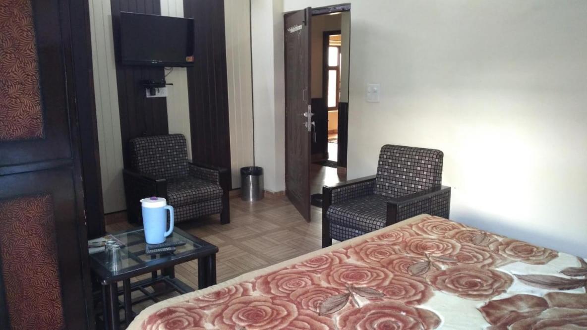 Hotel Vishla Palace By Uttarakhand Hotel Hospitality Narendra Nagar Zewnętrze zdjęcie