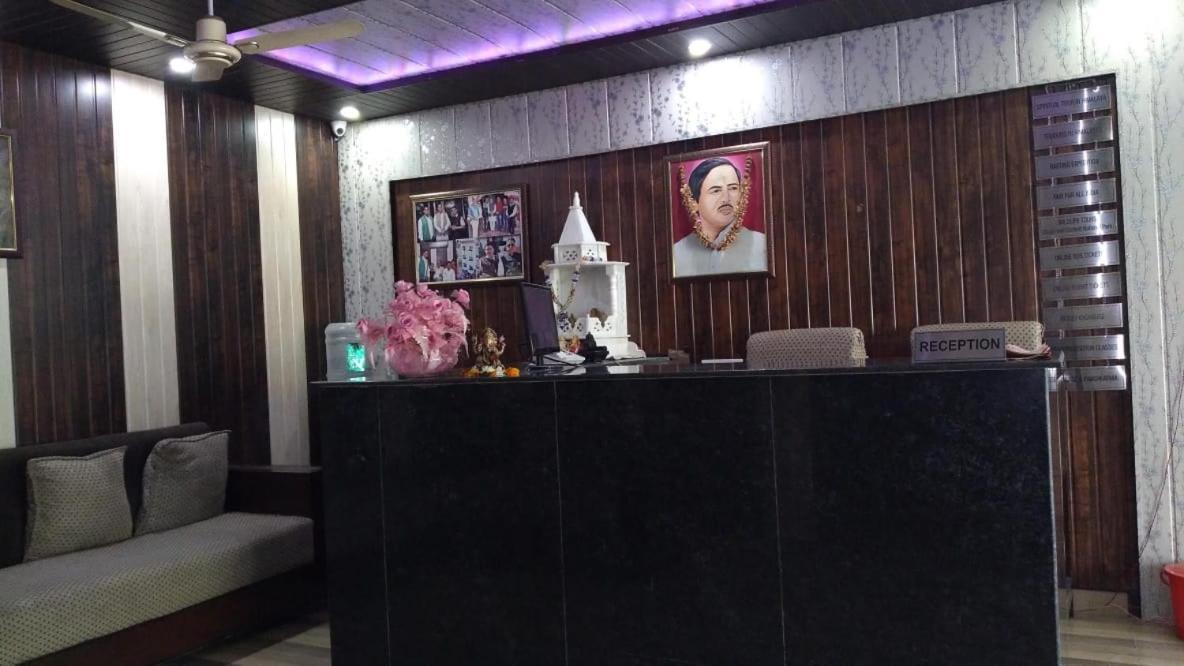 Hotel Vishla Palace By Uttarakhand Hotel Hospitality Narendra Nagar Zewnętrze zdjęcie