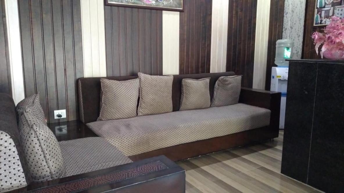 Hotel Vishla Palace By Uttarakhand Hotel Hospitality Narendra Nagar Zewnętrze zdjęcie